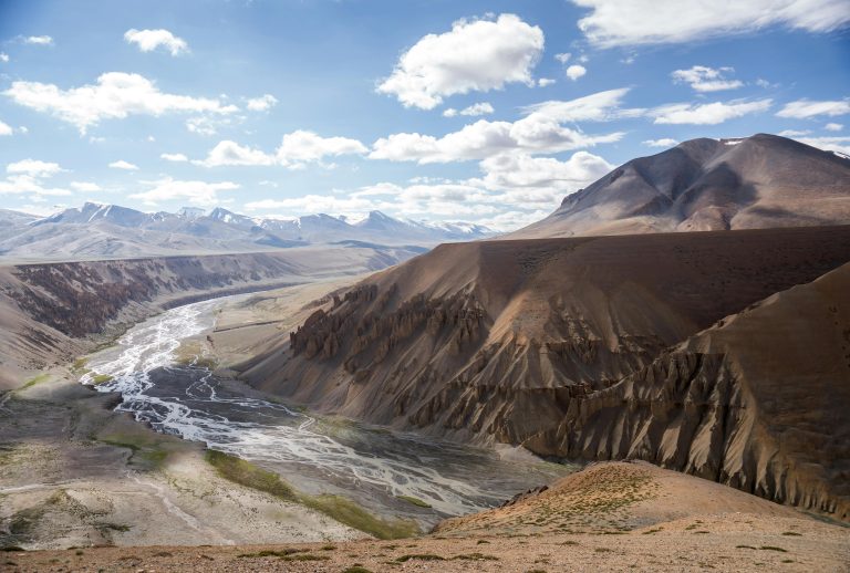 Travel Trailer for Sale: Buying Guide & Beginner Tips