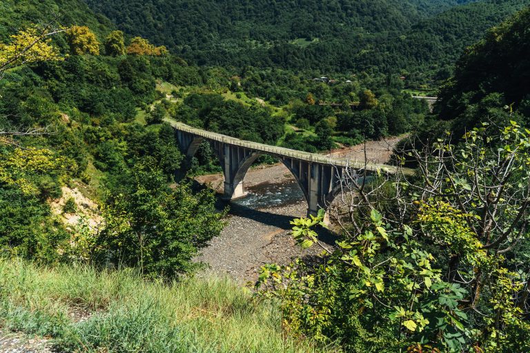 Tent Trailer Guide: Setup, Types & Camping Tips